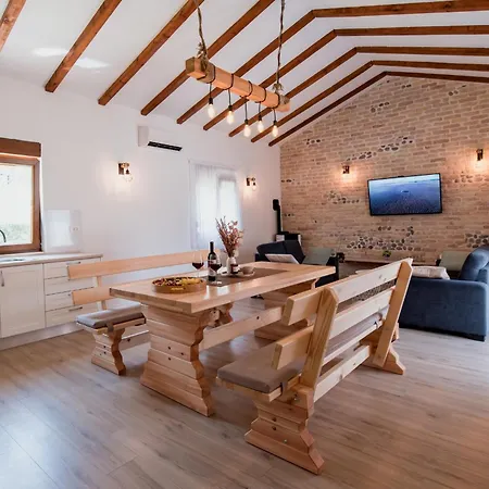 Kuca Za Odmor Lastva Holiday home Siroki Brijeg