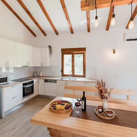 Kuca Za Odmor Lastva Holiday home